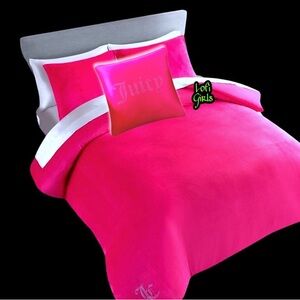 Juicy Couture Crystal Bling Pink Logo Velour Tracksuit Comforter 4 pc Bed Set
